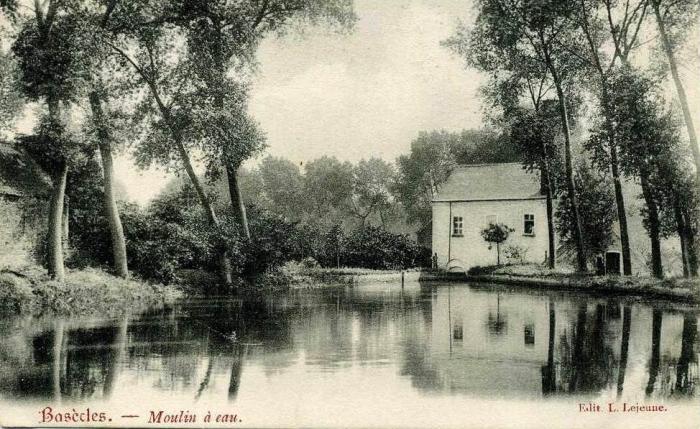 Moulin et son étang vus du Faubourg